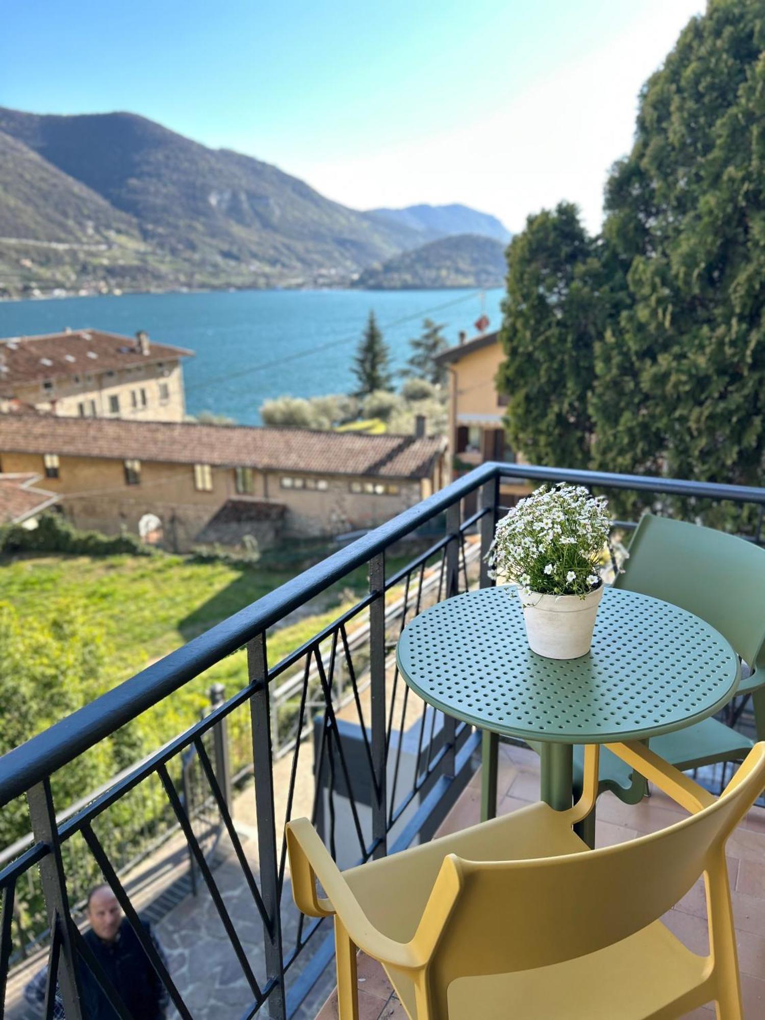 Sebino Holiday Home Monte Isola Exterior foto
